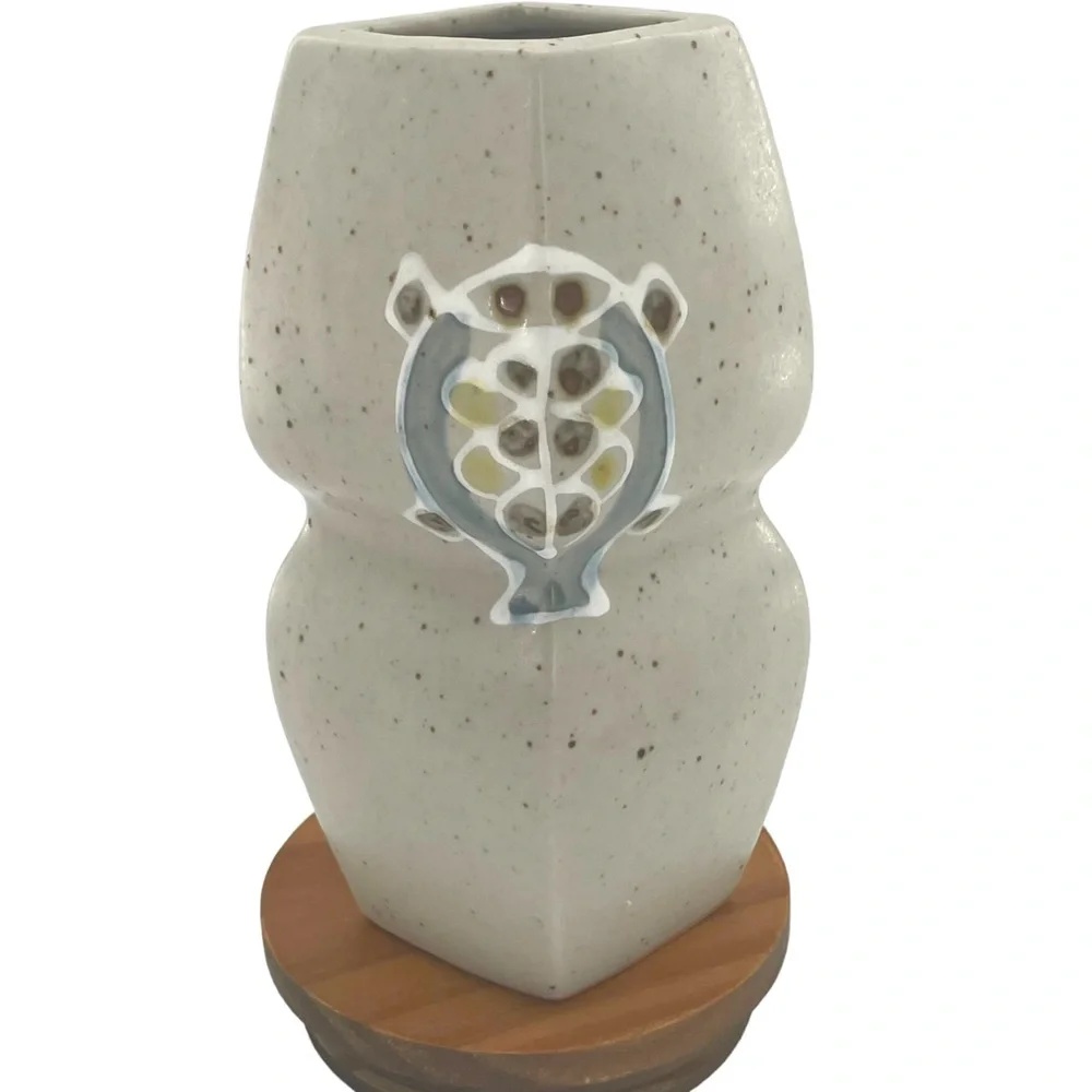 Small Turtle Bud Vase in Stoneware 6